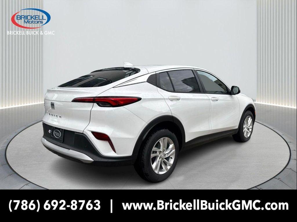 new 2025 Buick Envista car, priced at $22,676