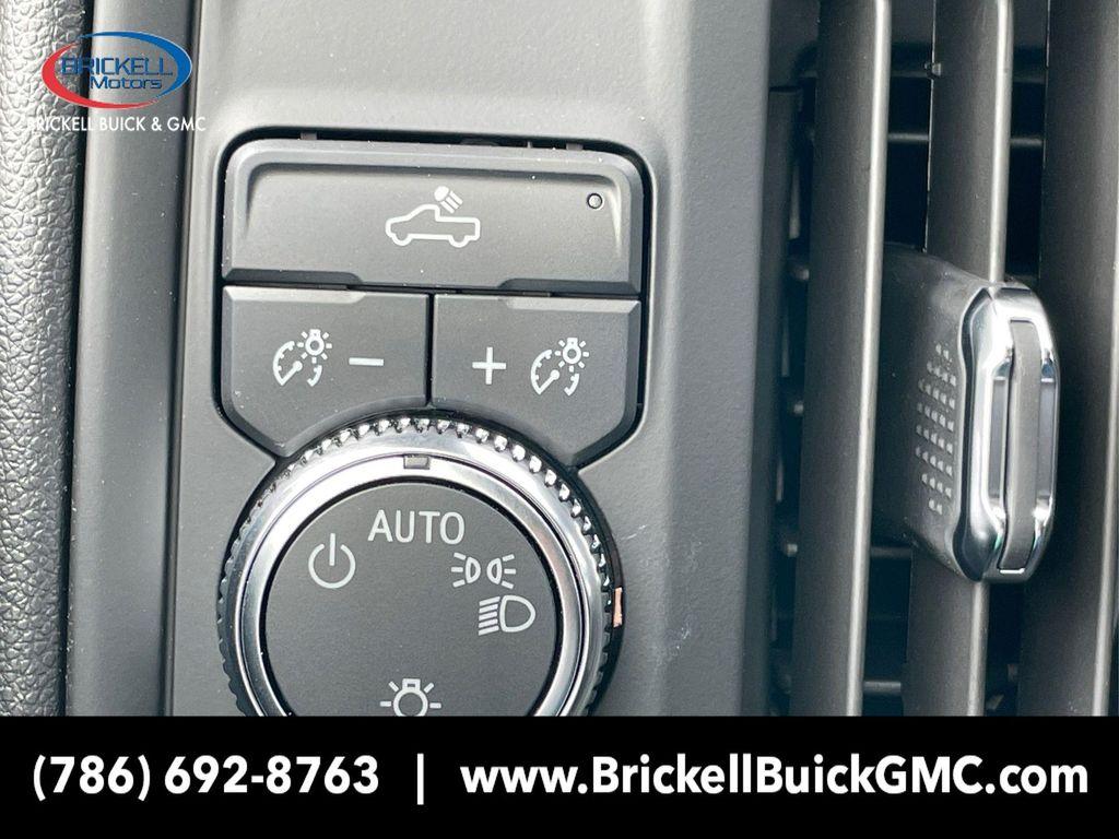 new 2025 GMC Sierra 1500 car, priced at $33,135