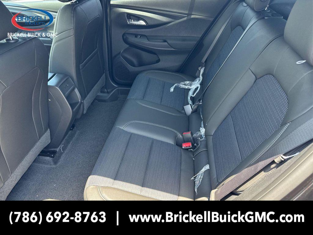 new 2025 Buick Envista car, priced at $23,121
