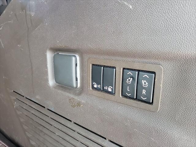 used 2021 GMC Yukon XL car, priced at $48,650
