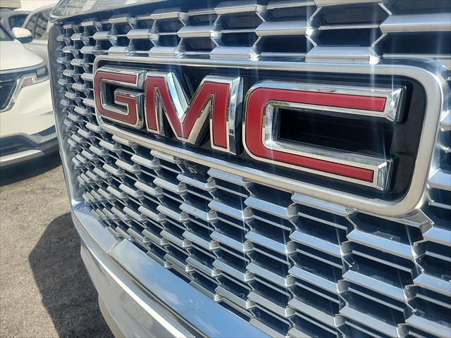 used 2021 GMC Yukon XL car, priced at $48,650