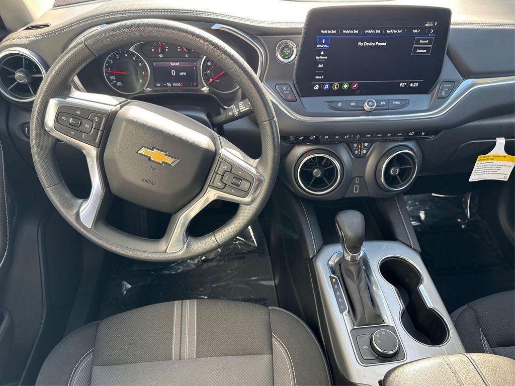 used 2025 Chevrolet Blazer car, priced at $24,900