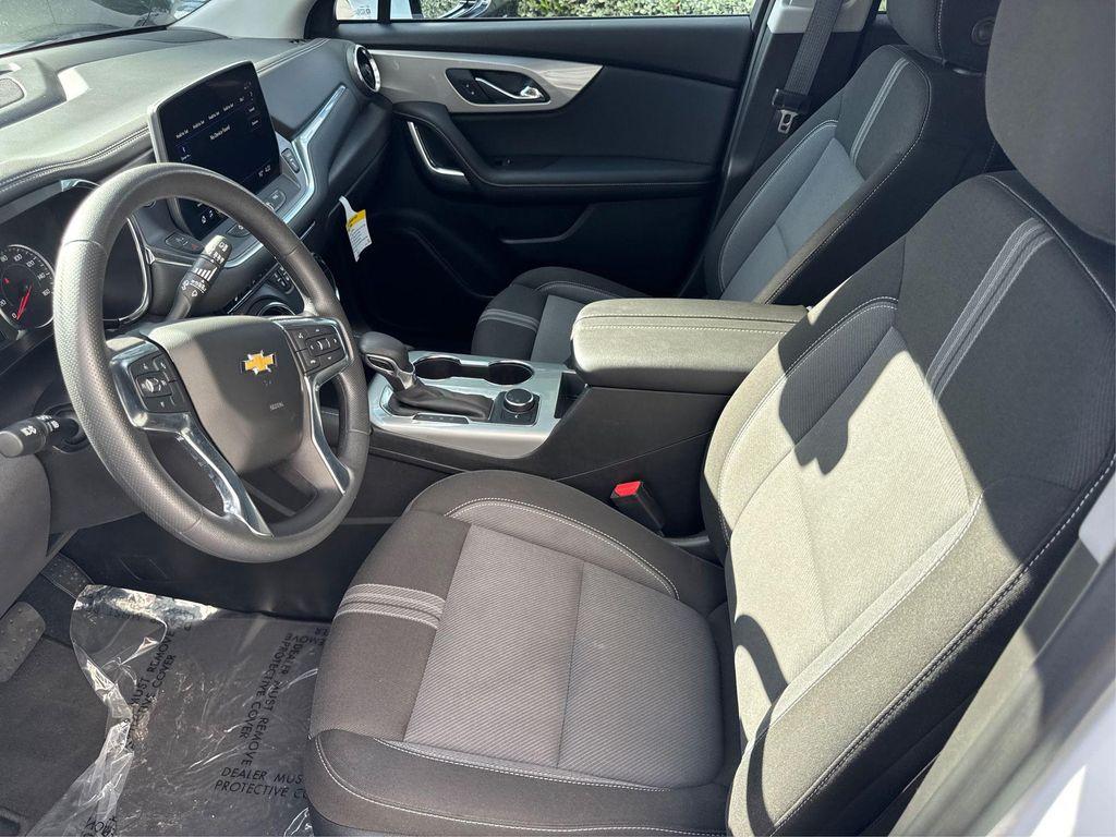 used 2025 Chevrolet Blazer car, priced at $24,900