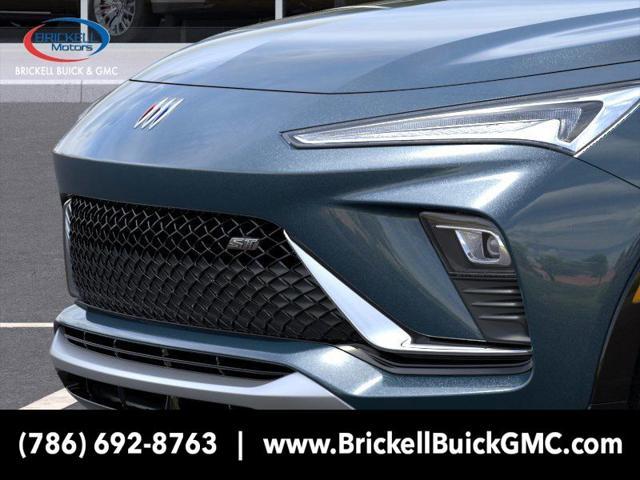 new 2025 Buick Envista car, priced at $28,174