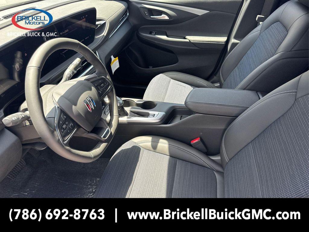 new 2025 Buick Envista car, priced at $24,552