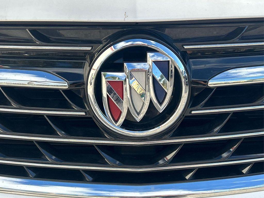 used 2022 Buick Envision car, priced at $21,000