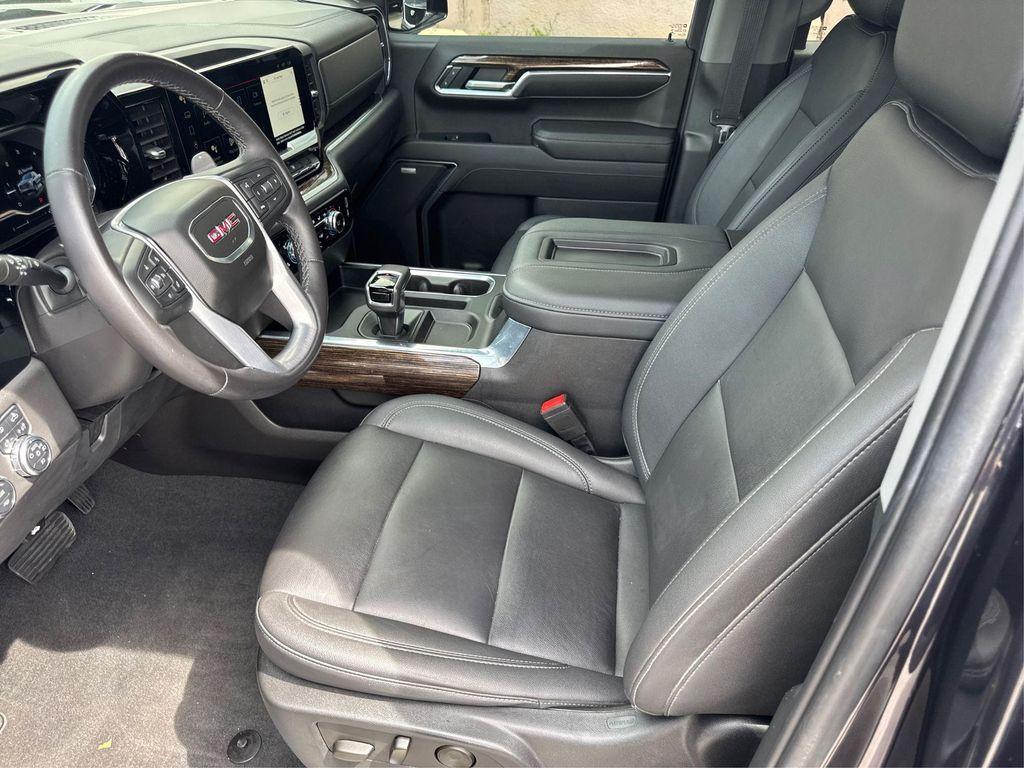 used 2022 GMC Sierra 1500 car, priced at $40,200