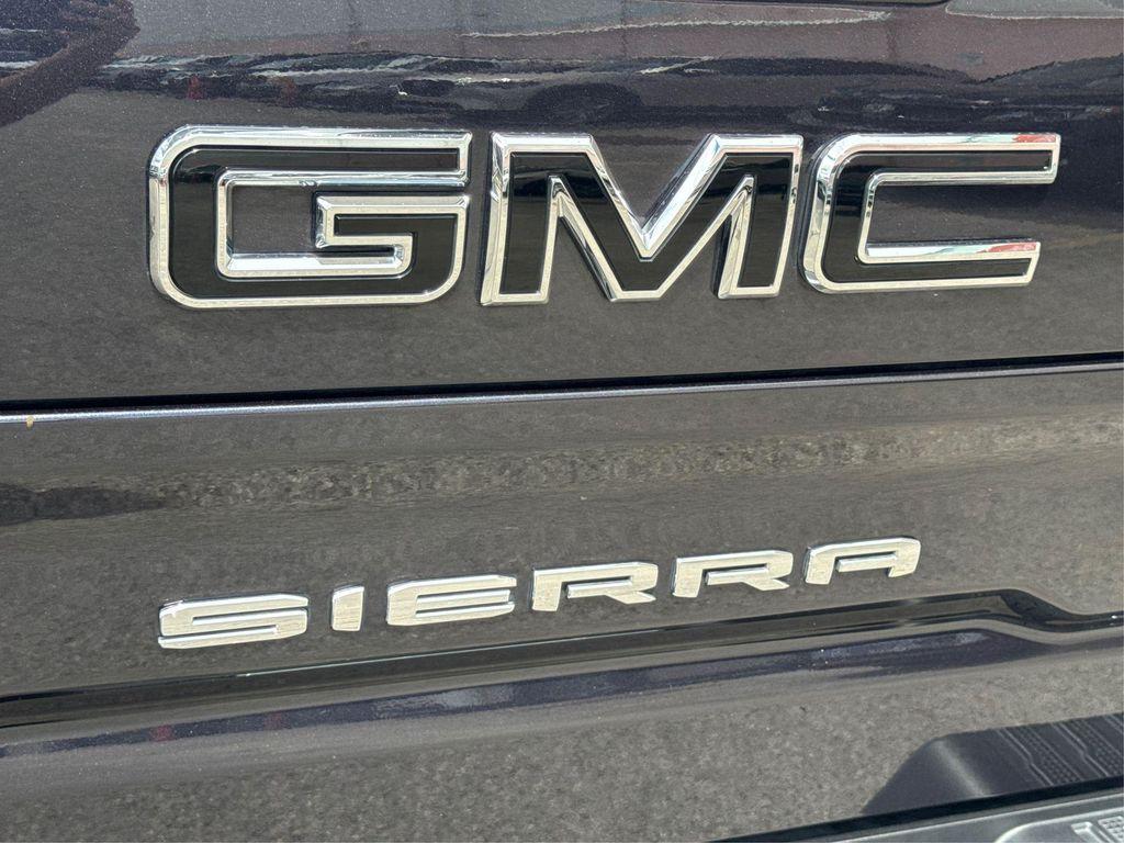 used 2022 GMC Sierra 1500 car, priced at $40,200