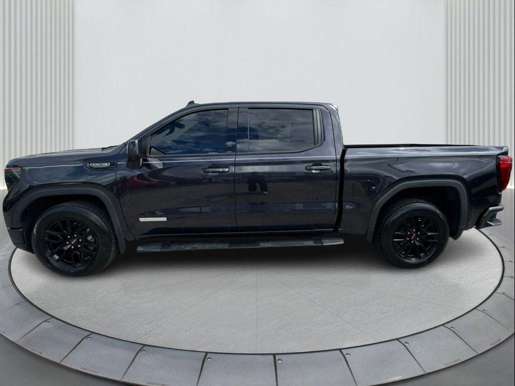 used 2022 GMC Sierra 1500 car, priced at $40,200