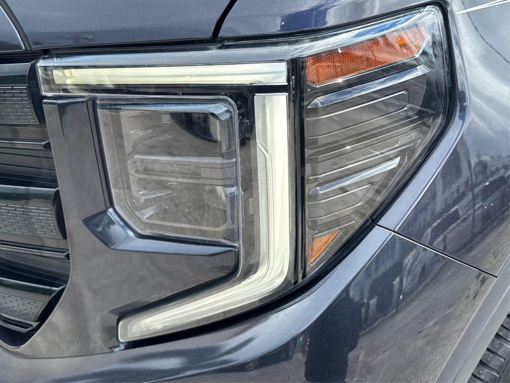 used 2022 GMC Sierra 1500 car, priced at $40,200