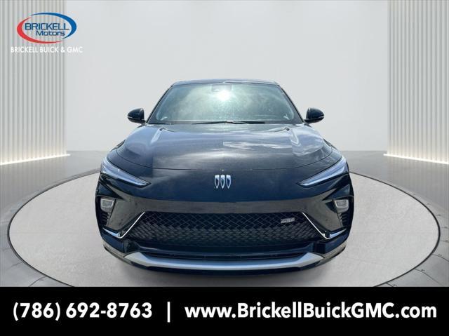 new 2025 Buick Envista car, priced at $27,928