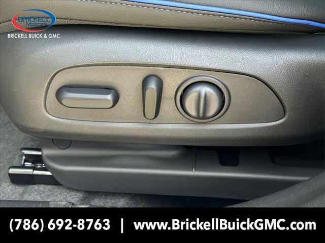 new 2025 Buick Envista car, priced at $27,928