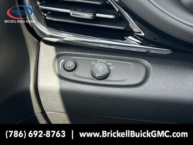 new 2025 Buick Envista car, priced at $27,928