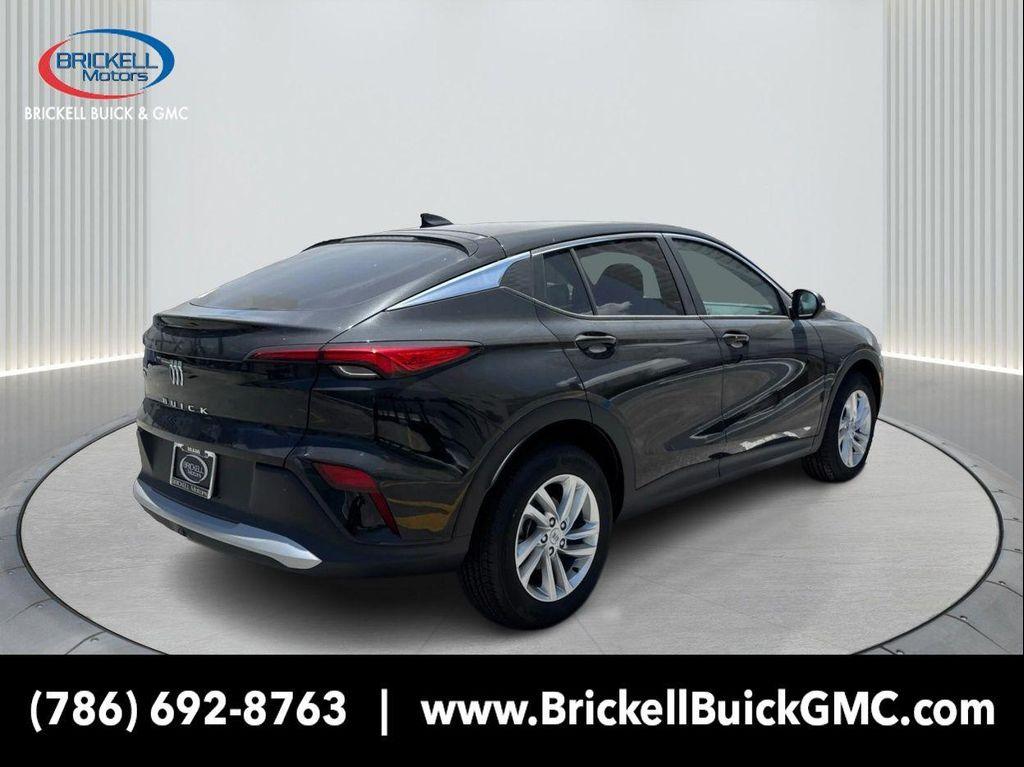 new 2025 Buick Envista car, priced at $24,552