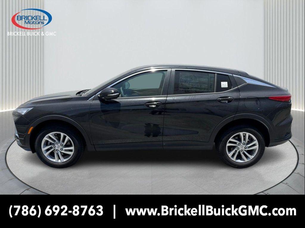 new 2025 Buick Envista car, priced at $24,552