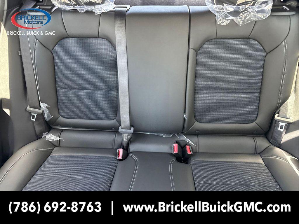 new 2025 Buick Envista car, priced at $24,552