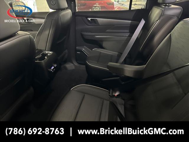 new 2025 Buick Enclave car, priced at $45,586