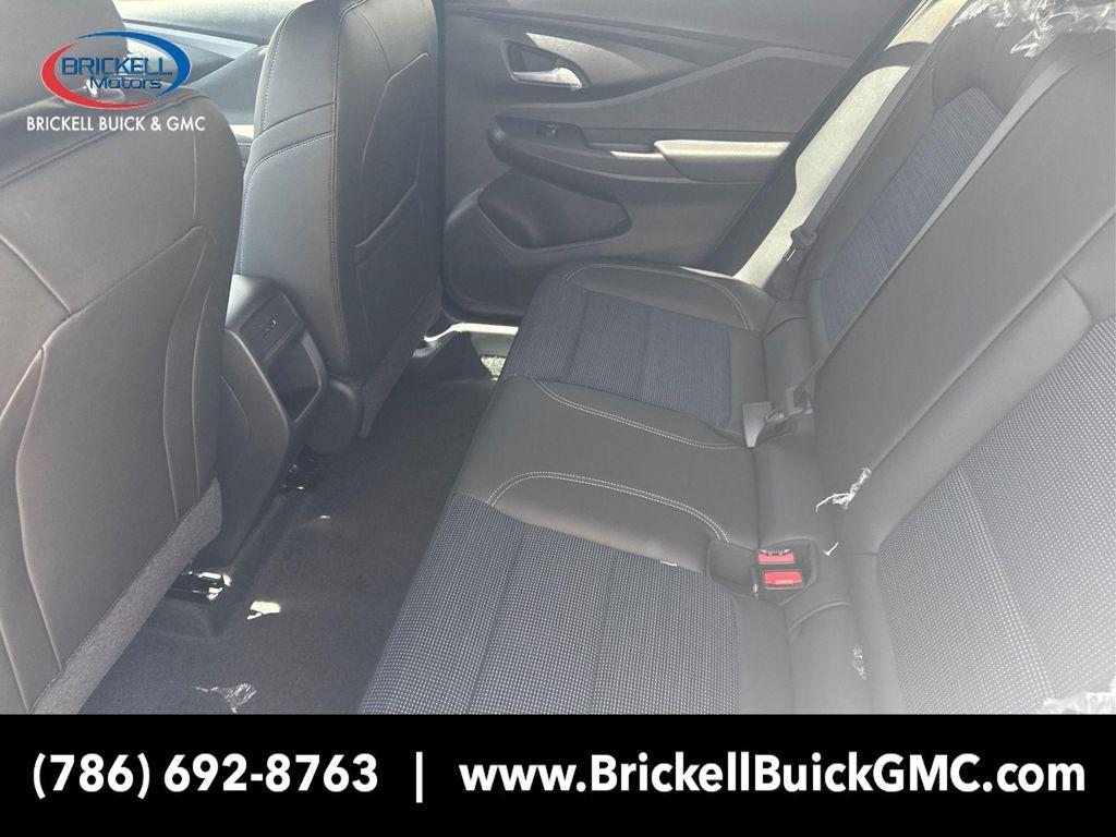 new 2025 Buick Envista car, priced at $24,107