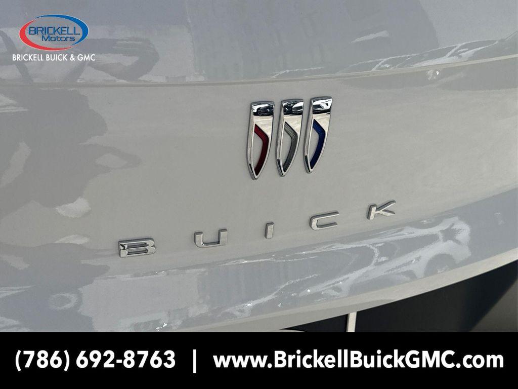 new 2025 Buick Envista car, priced at $24,107