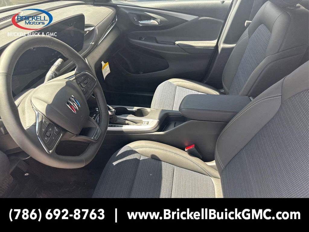 new 2025 Buick Envista car, priced at $24,107
