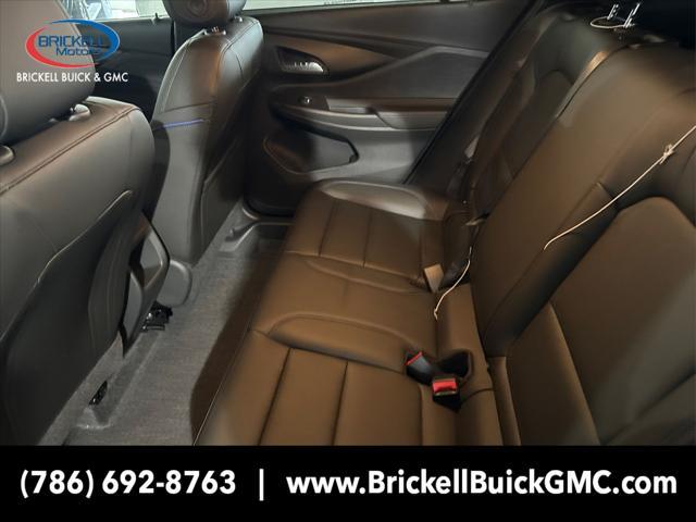 new 2025 Buick Envista car, priced at $25,562