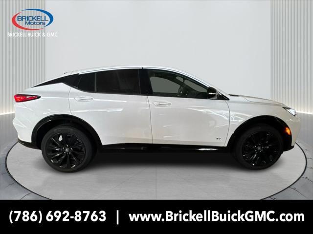 new 2025 Buick Envista car, priced at $25,562