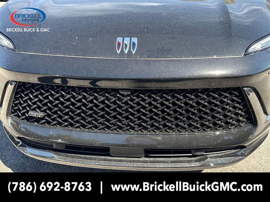 new 2025 Buick Envision car, priced at $38,283