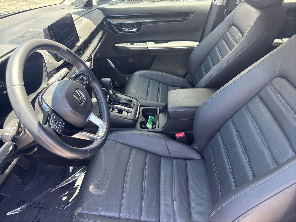 used 2025 Honda CR-V car, priced at $28,000