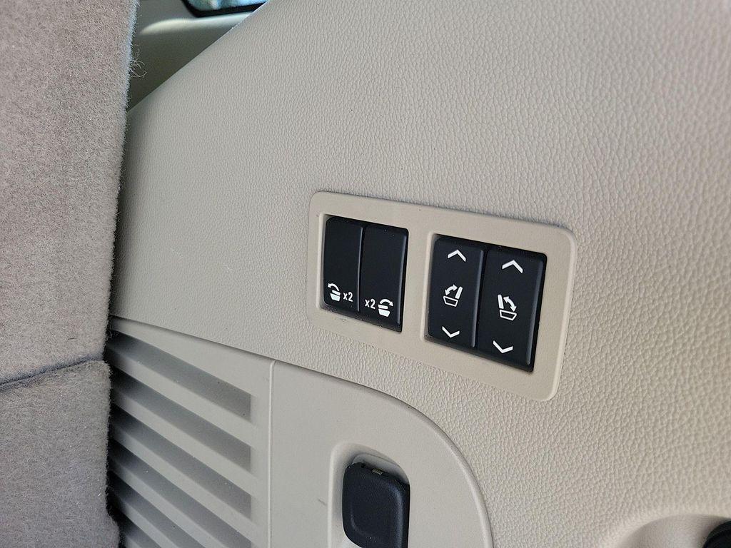 used 2016 GMC Yukon car, priced at $15,500