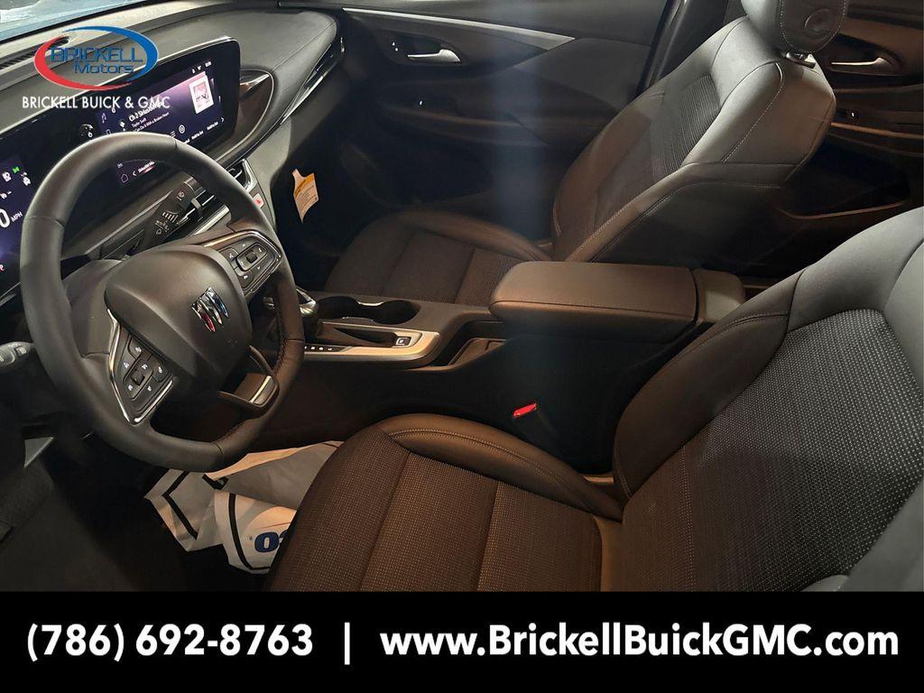 new 2025 Buick Envista car, priced at $22,426