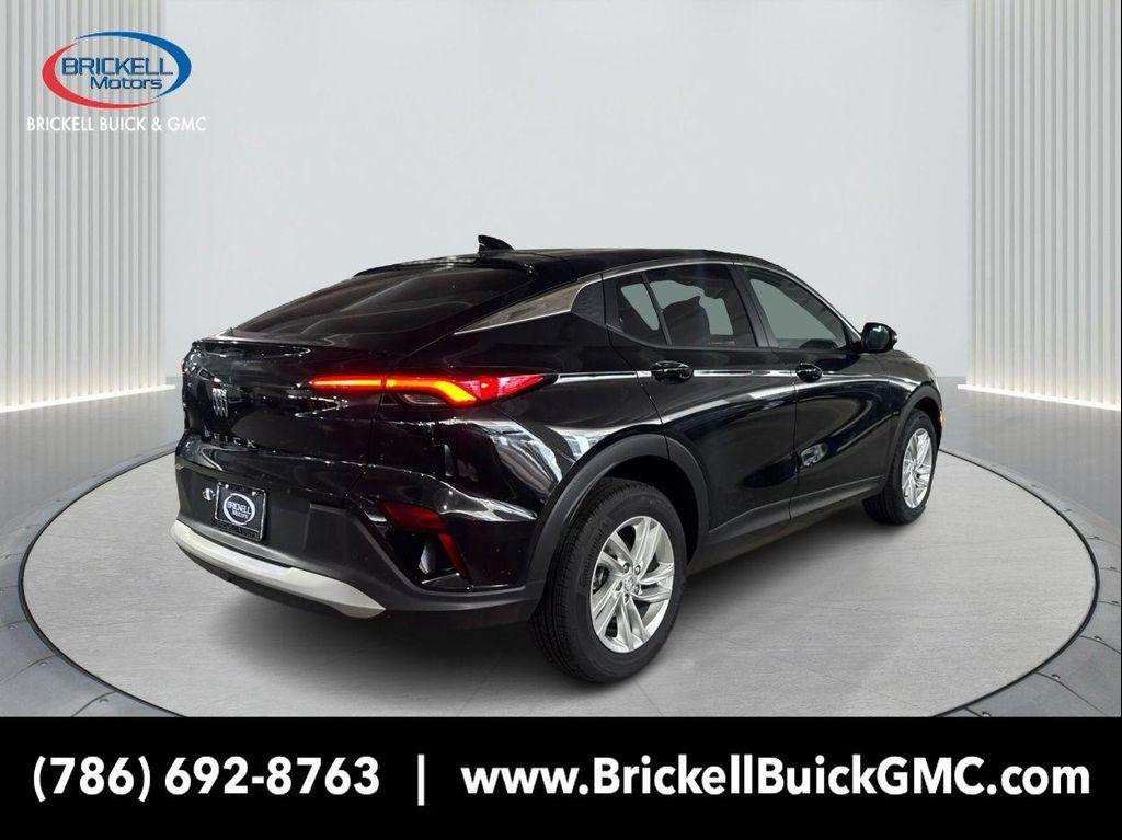 new 2025 Buick Envista car, priced at $22,426