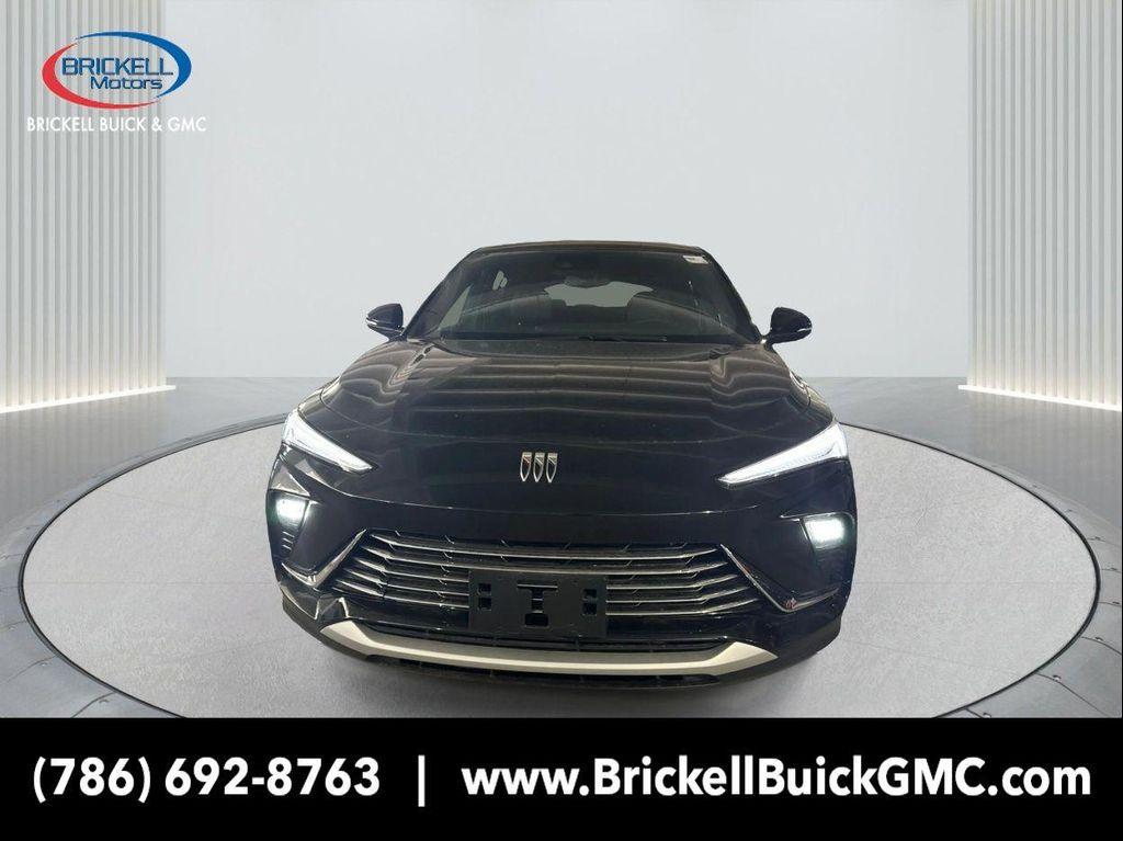 new 2025 Buick Envista car, priced at $22,426