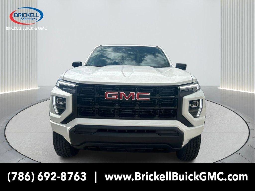new 2025 GMC Canyon car, priced at $40,095