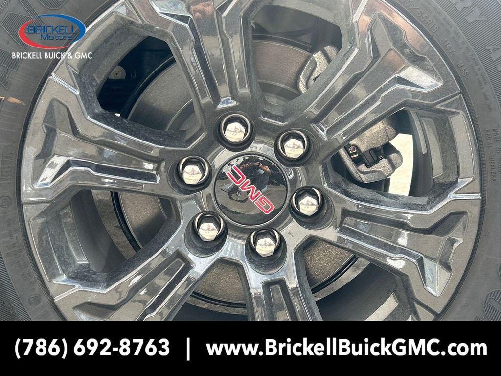 new 2025 GMC Canyon car, priced at $40,095