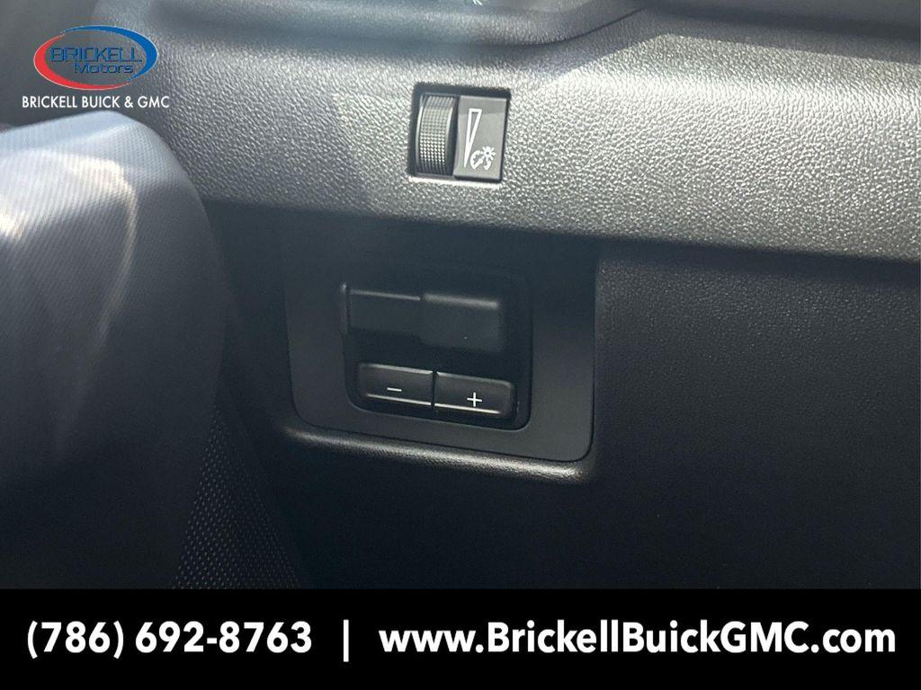 new 2025 GMC Canyon car, priced at $40,095