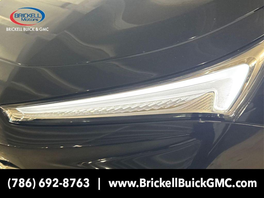 new 2025 Buick Envista car, priced at $24,552
