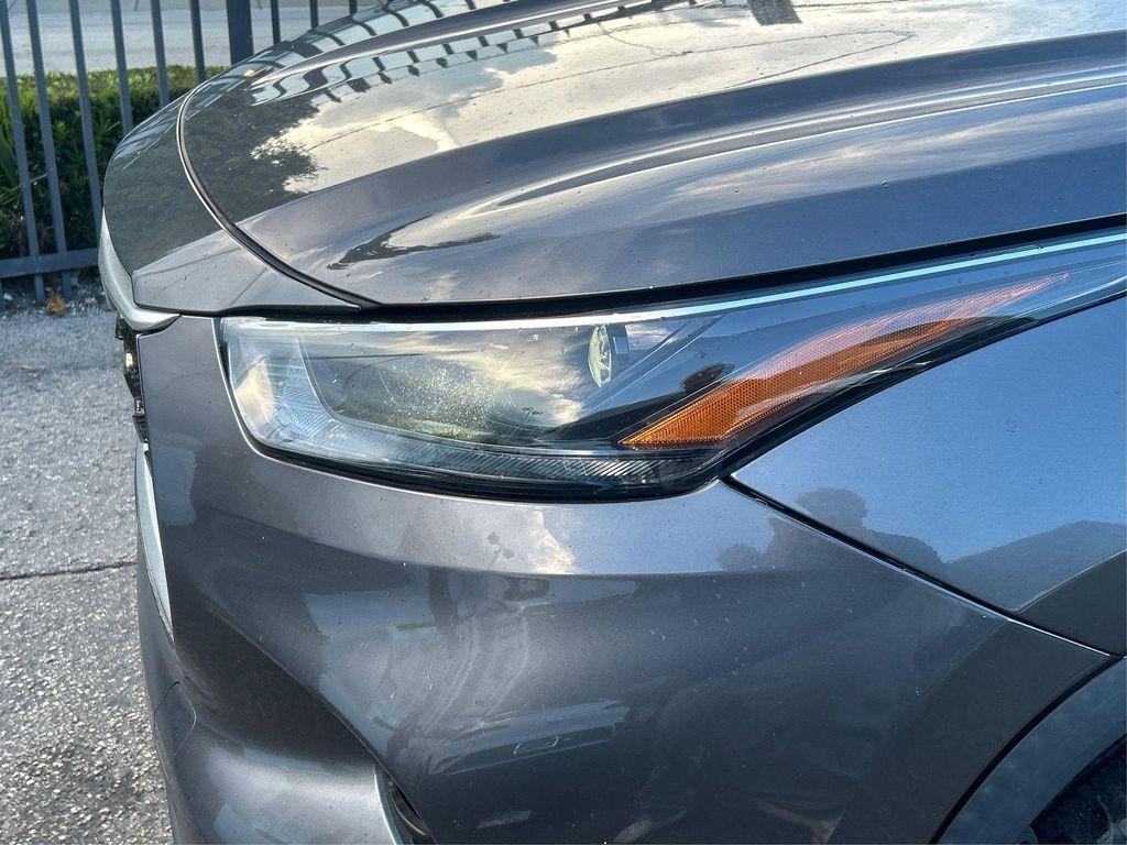 used 2022 Toyota Highlander car, priced at $25,000