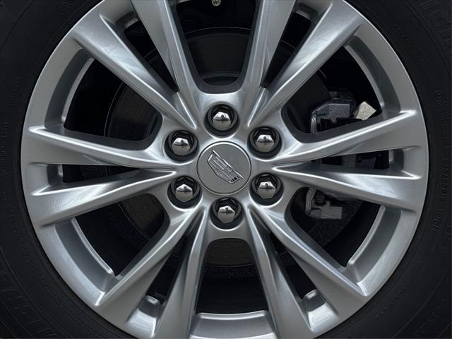 new 2025 Cadillac XT6 car, priced at $41,250