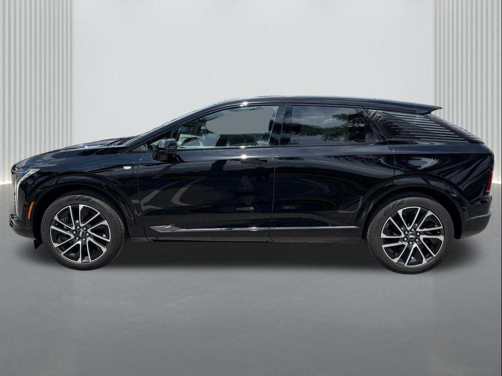 new 2025 Cadillac OPTIQ car, priced at $54,990