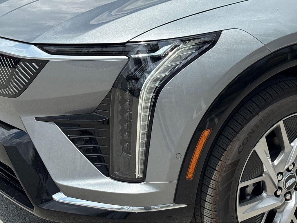 new 2025 Cadillac OPTIQ car, priced at $55,015