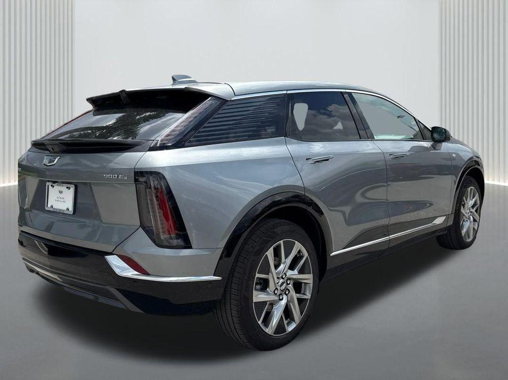 new 2025 Cadillac OPTIQ car, priced at $55,015