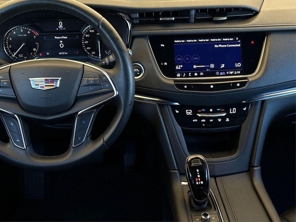 used 2020 Cadillac XT5 car, priced at $22,820