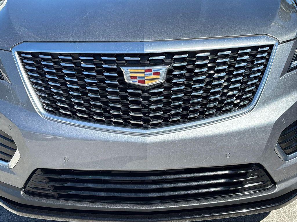 used 2020 Cadillac XT5 car, priced at $22,820