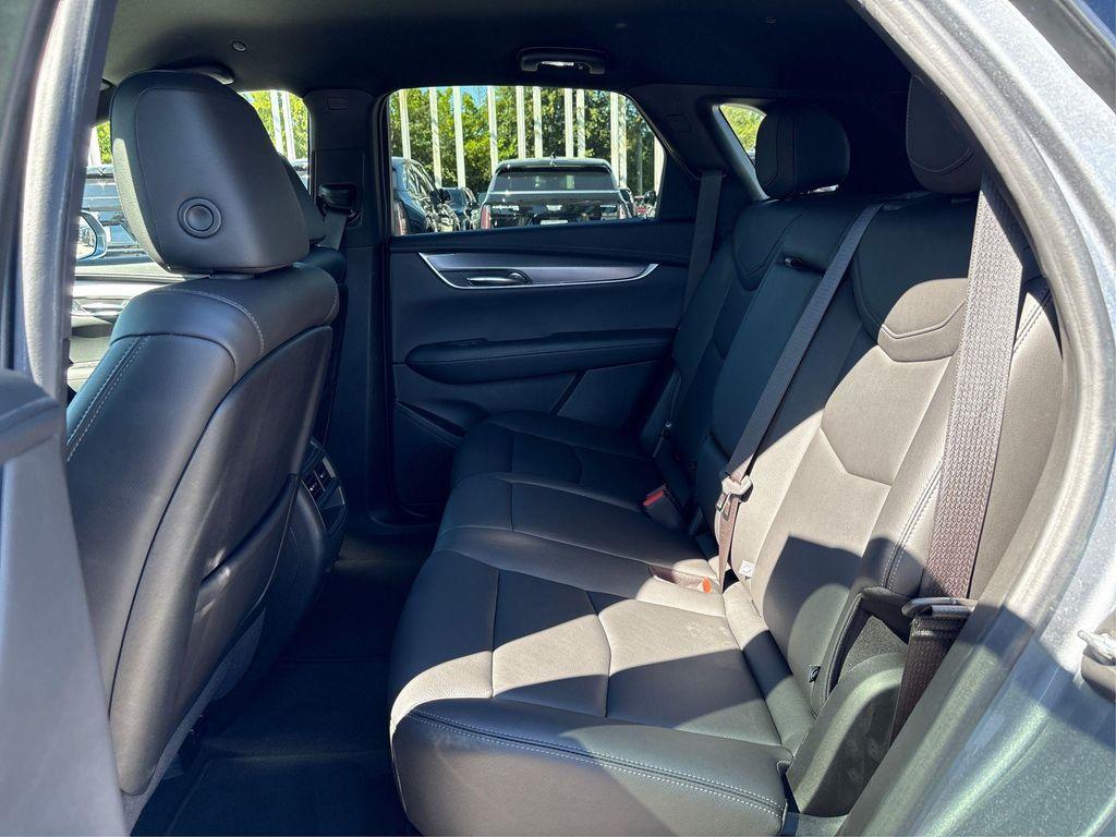 used 2020 Cadillac XT5 car, priced at $22,820