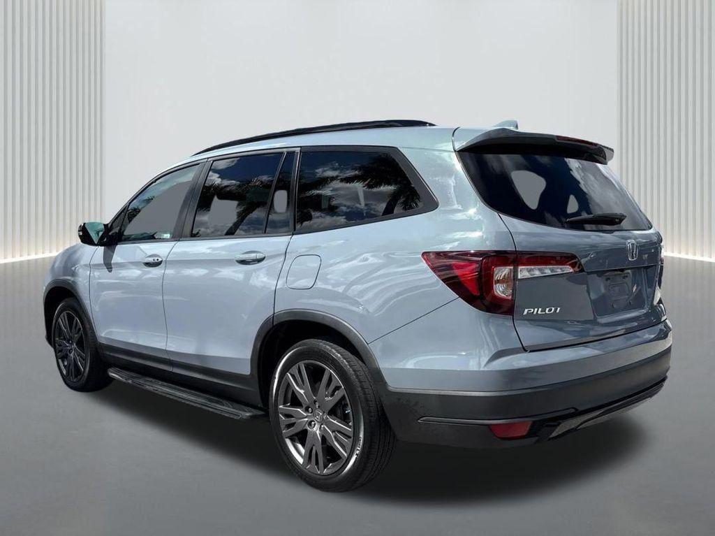 used 2022 Honda Pilot car, priced at $25,990