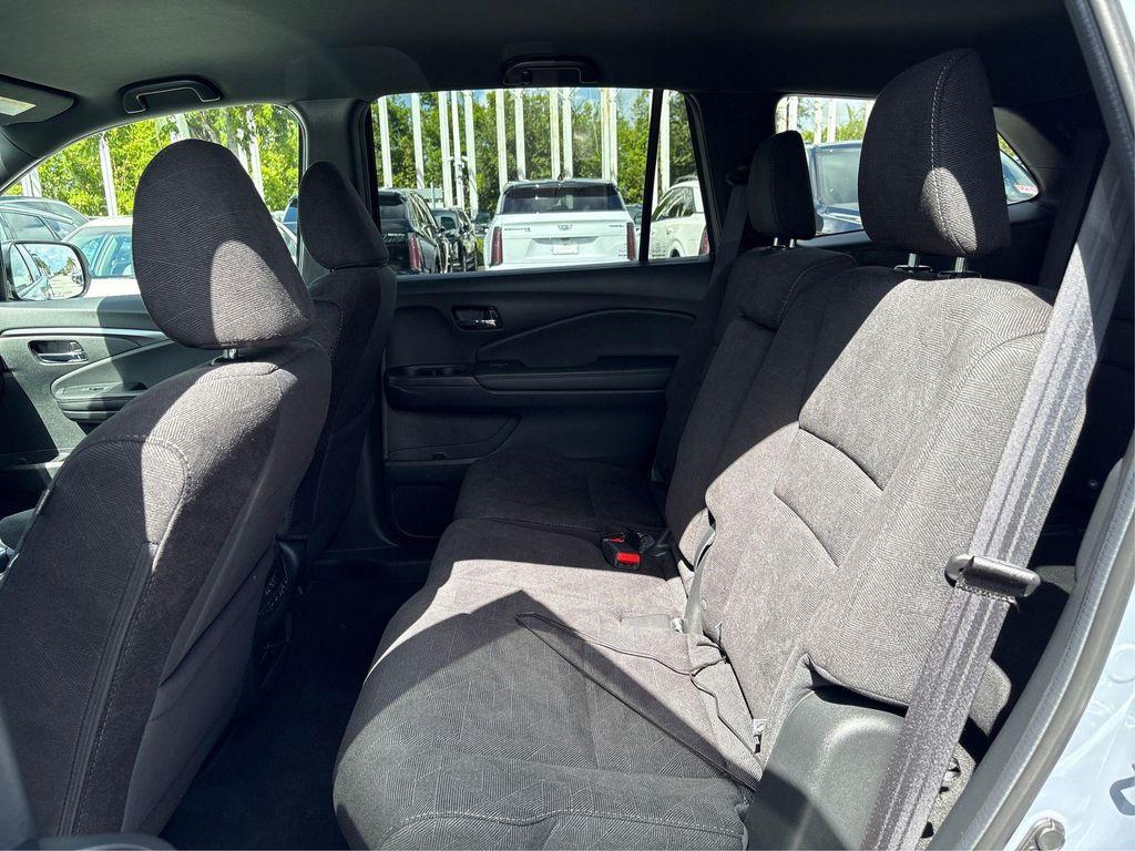 used 2022 Honda Pilot car, priced at $25,990