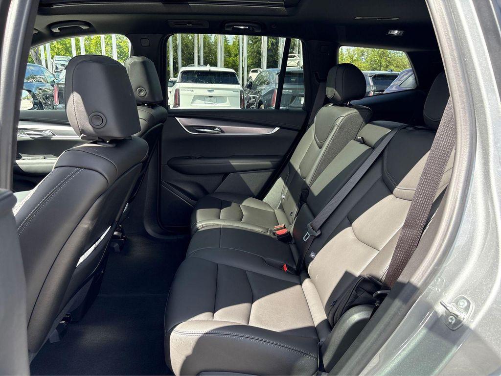 new 2025 Cadillac XT6 car, priced at $44,995