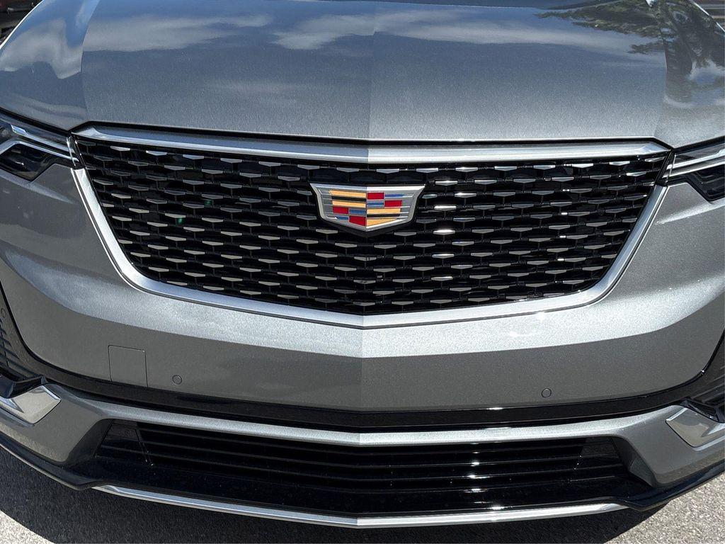 new 2025 Cadillac XT6 car, priced at $44,995