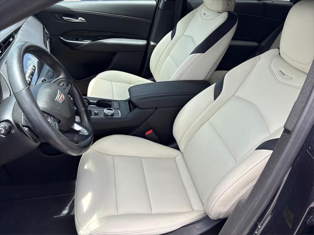 used 2022 Cadillac XT4 car, priced at $29,000