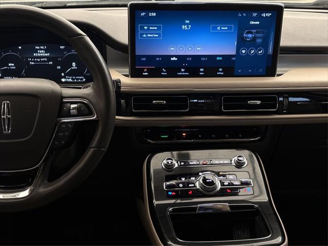 used 2022 Lincoln Nautilus car, priced at $27,590